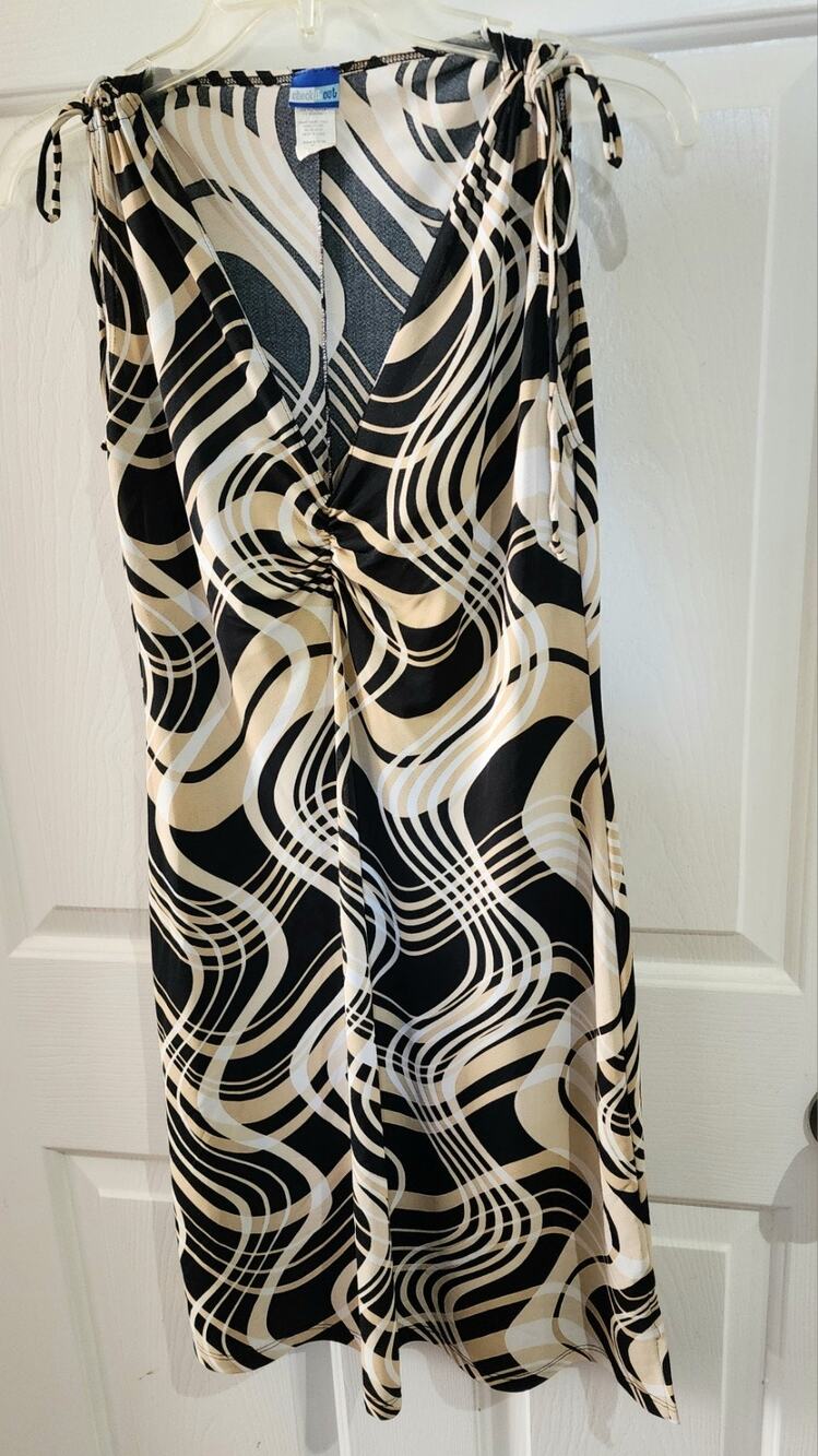 Women's Sz. Medium Check It Out Sleeveless Dress